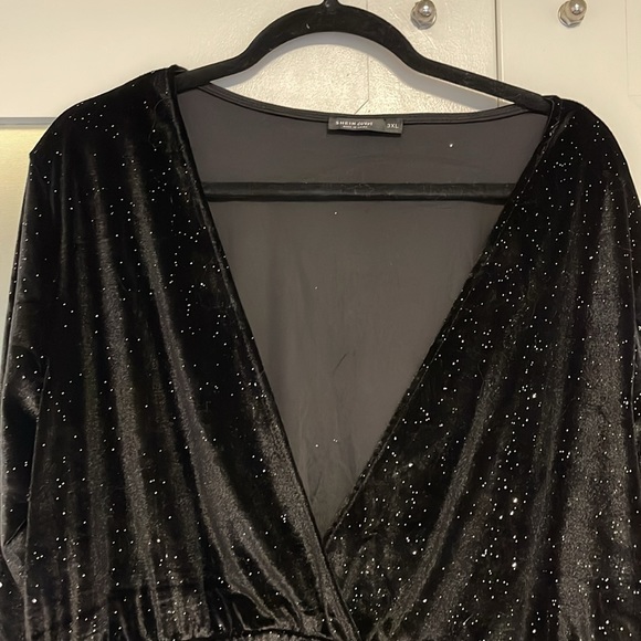 Velvet and Sparkle Top with Deep V and Tie Waste - Picture 2 of 7